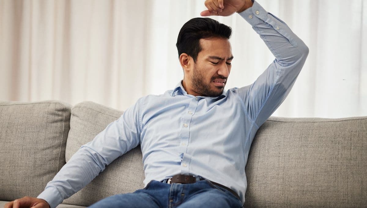 Trucos para no manchar las camisas de sudor durante la primavera