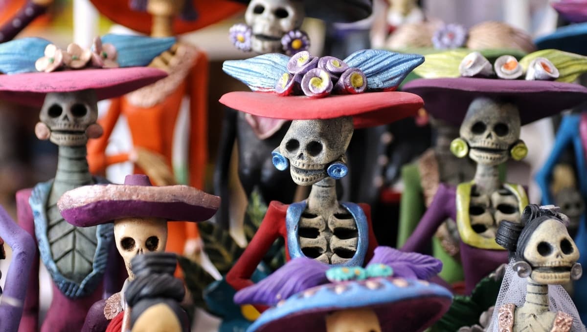 ¿Cómo hacer una ofrenda tradicional de Día de Muertos?
