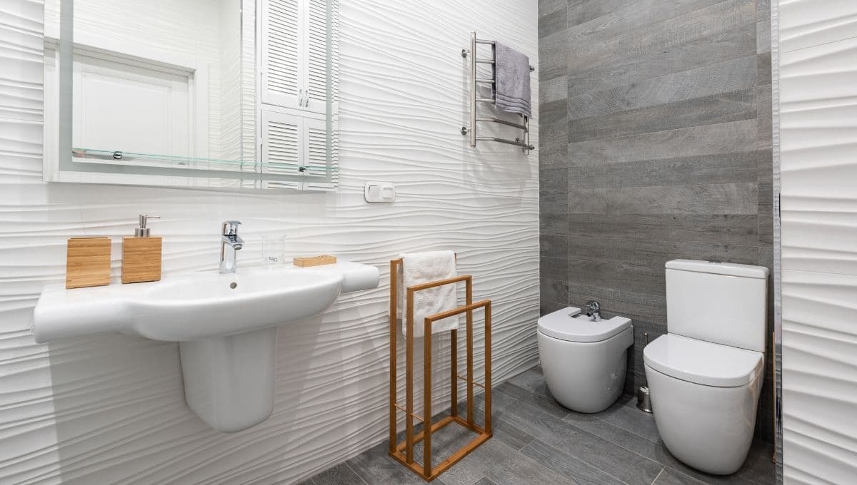 ¿Cómo hacer para que el baño no huela a drenaje?