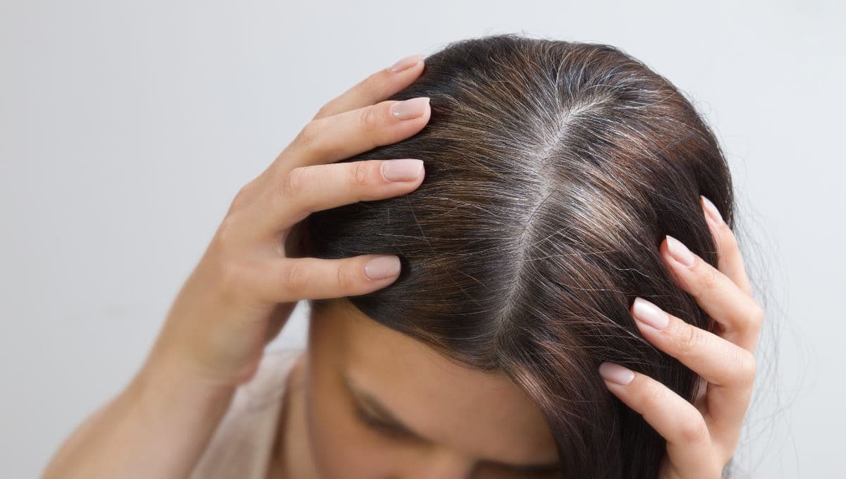 beneficios del romero para oscurecer el cabello