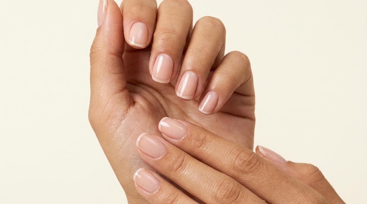 Uñas de gelish bonitas y sencillas: 5 diseños para diario